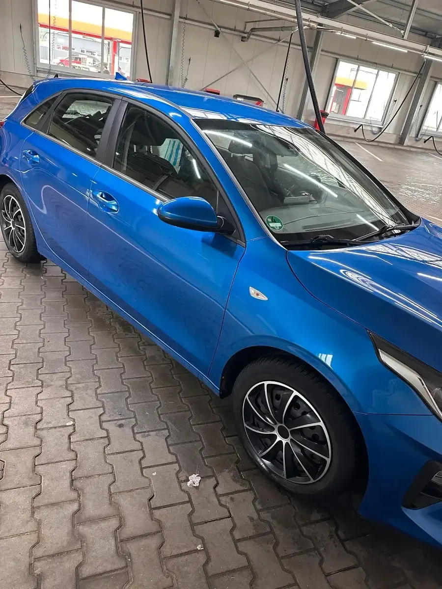 Gebraucht Kia Ceed 99 PS (72 kW) 2018 Blau Kleinwagen