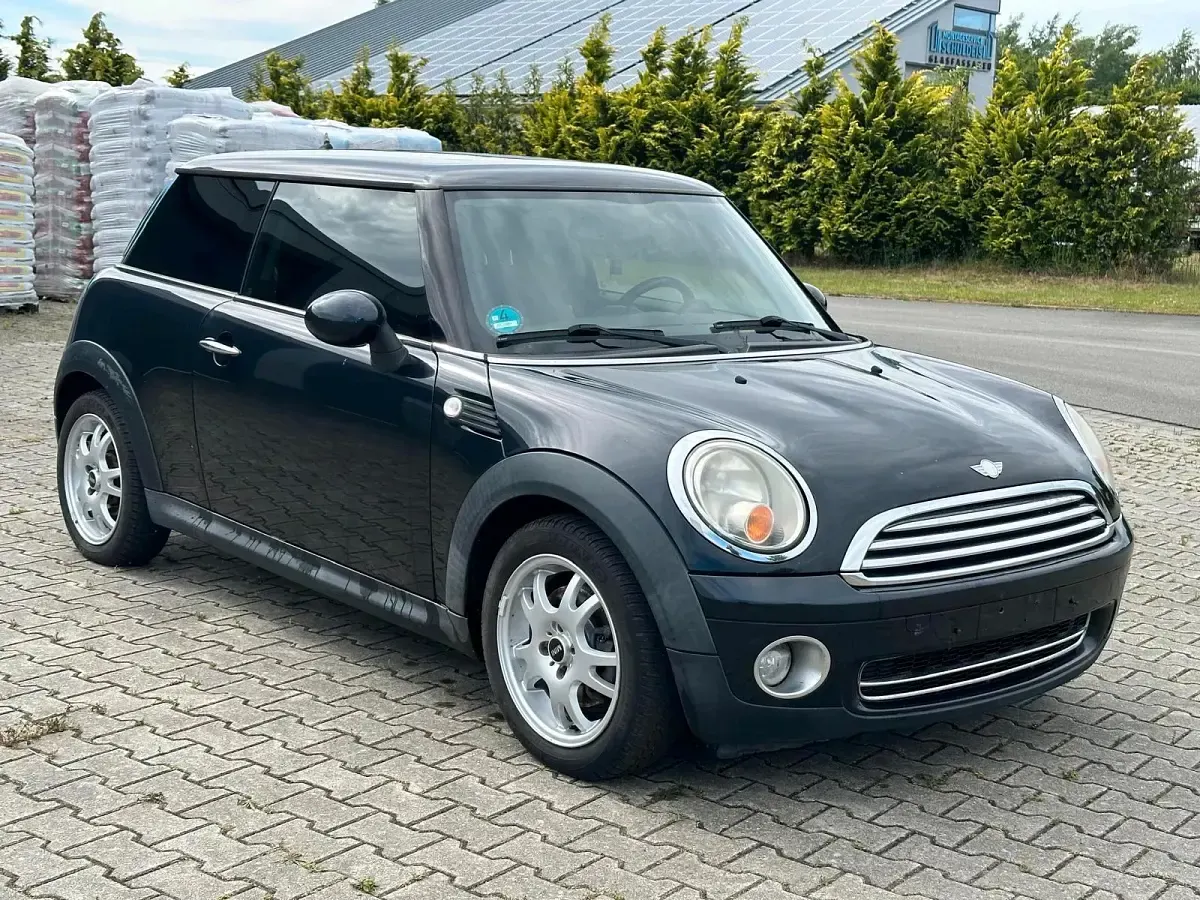 Gebraucht Mini Cooper 120 PS (88 kW) 2006 Schwarz Kleinwagen
