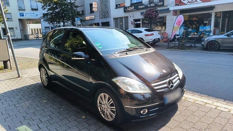 Gebraucht Mercedes A150 Elegance 95 PS (69 kW) 2009 Schwarz Kleinwagen