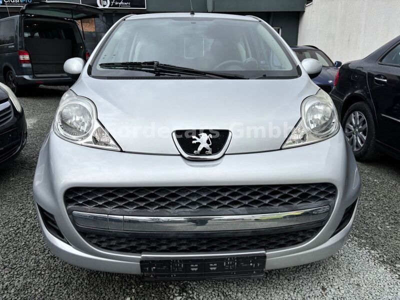 Gebraucht Peugeot 107 Filou 68 PS (50 kW) 2010 Grau Kleinwagen