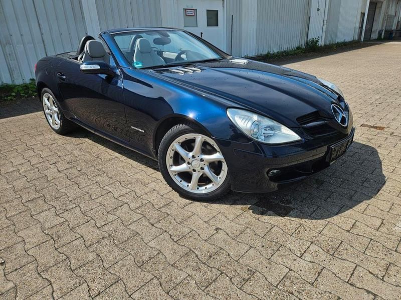 Blau Gebraucht 2004 Mercedes SLK200 Cabrio | 7.900 € (Superpreis) - Bild 1/4