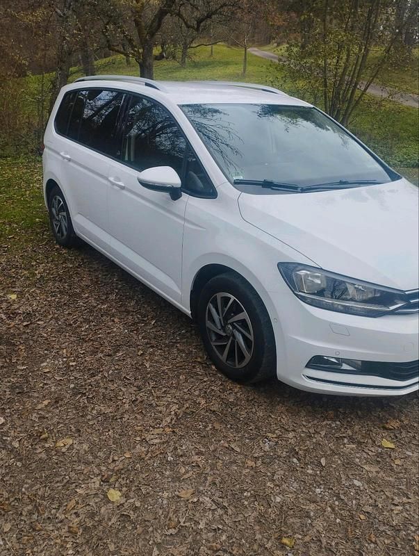 Gebraucht VW Touran Sound 150 PS (110 kW) 2017 Weiß Van / Kleinbus