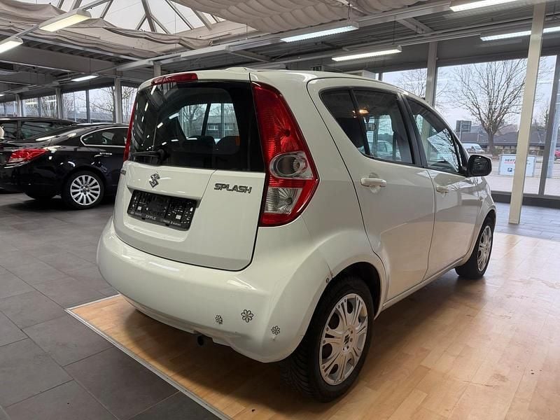 Gebraucht Suzuki Splash 65 PS (47 kW) 2009 Weiß Kleinwagen