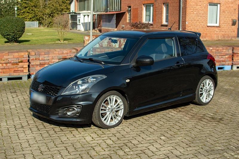 Gebraucht Suzuki Swift Sport 136 PS (100 kW) 2013 Schwarz Kleinwagen