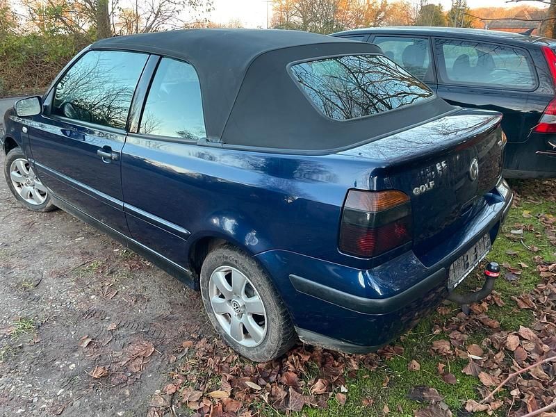 Gebraucht VW Golf Cabriolet 90 PS (66 kW) 2001 Blau Cabrio