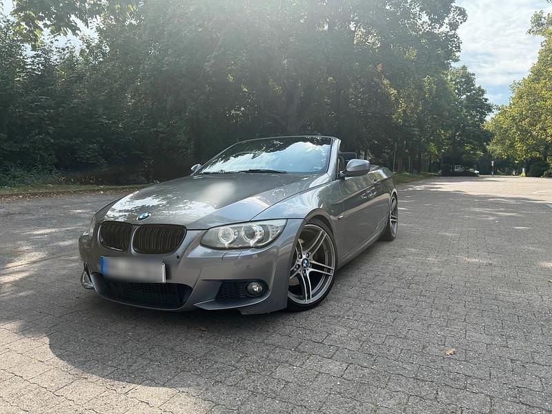 Gebraucht 2011 BMW 330 Cabriolet M Sport Cabrio | 13.300 € (Fairer Preis) - Bild 1/4
