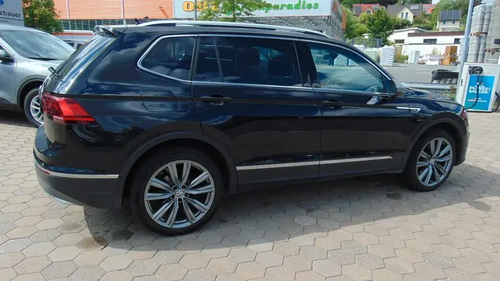 Gebraucht VW Tiguan Allspace Highline 190 PS (139 kW) 2019 Schwarz SUV