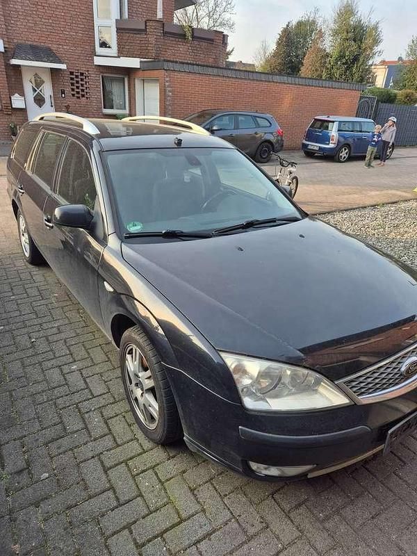 Gebraucht Ford Mondeo Ambiente 125 PS (91 kW) 2006 Schwarz Kombi