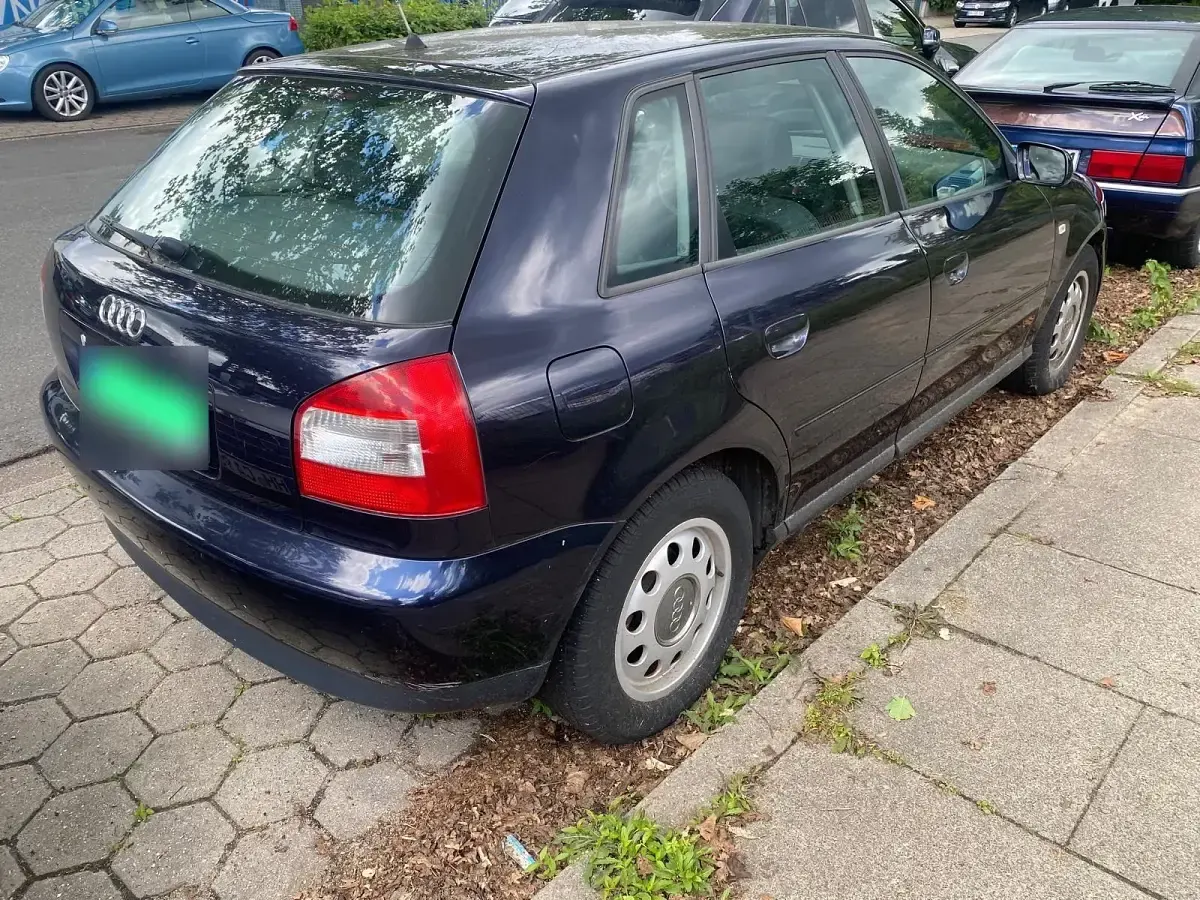 Gebraucht Audi A3 102 PS (75 kW) 2002 Schwarz Kleinwagen