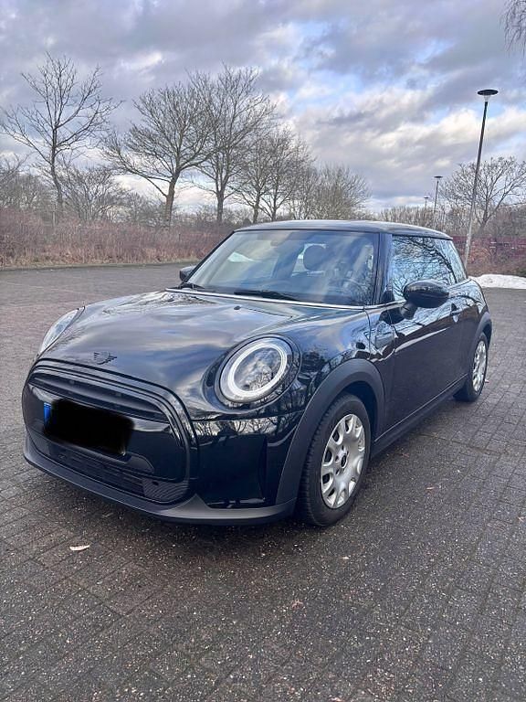 Gebraucht Mini Cooper Classic 136 PS (100 kW) 2022 Schwarz Kleinwagen