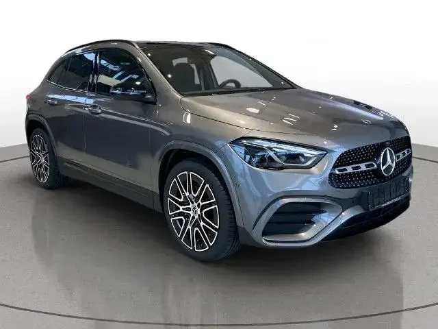 Gebraucht Mercedes GLA220 190 PS (139 kW) 2025 SUV