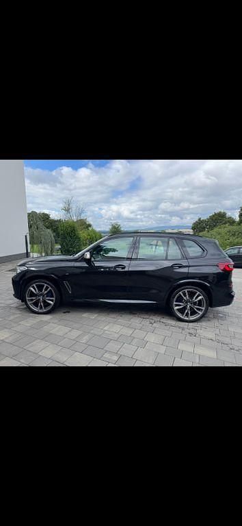 Schwarz Gebraucht 2019 BMW X5 M50 Performance SUV | 58.900 € (Fairer Preis) - Bild 1/4