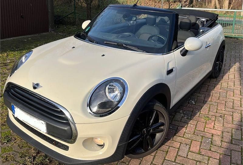 Gebraucht Mini One Cabriolet 102 PS (75 kW) 2018 Weiß Cabrio