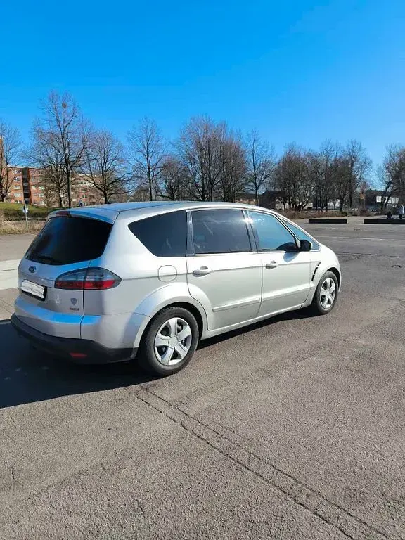 Gebraucht Ford S-MAX S 140 PS (102 kW) 2007 Silber Van / Kleinbus
