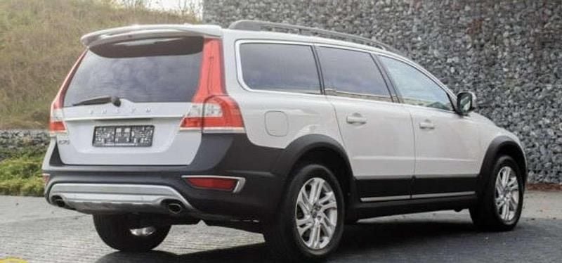 Gebraucht Volvo XC70 Kinetic 181 PS (133 kW) 2015 Weiß Kombi