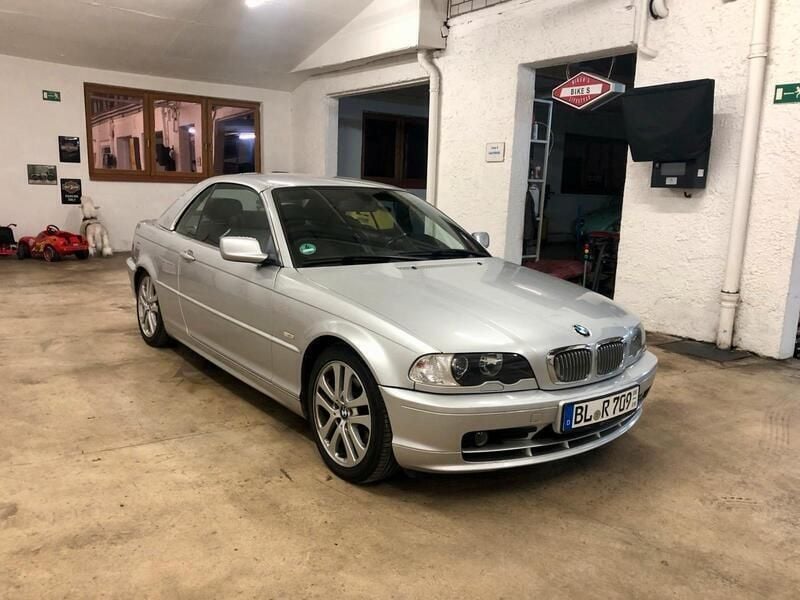 Silber Gebraucht 2003 BMW 325 Cabriolet Cabrio | 7.750 € (Superpreis) - Bild 1/4
