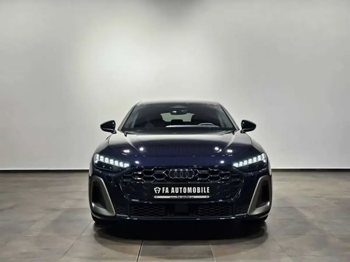 Gebraucht Audi A5 Edition .1 150 PS (110 kW) 2024 Blau Coupé