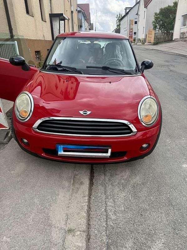 Rot Gebraucht 2007 Mini ONE Kleinwagen | 5.000 € (Fairer Preis) - Bild 1/4