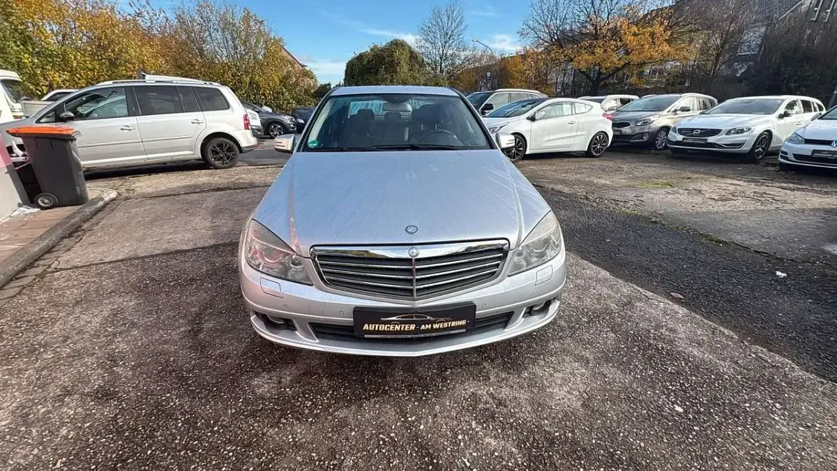 Gebraucht Mercedes C200 184 PS (135 kW) 2009 Silber Limousine
