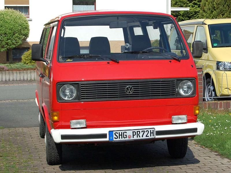 Rot Gebraucht 1982 VW T3 Van | 9.000 € - Bild 1/2