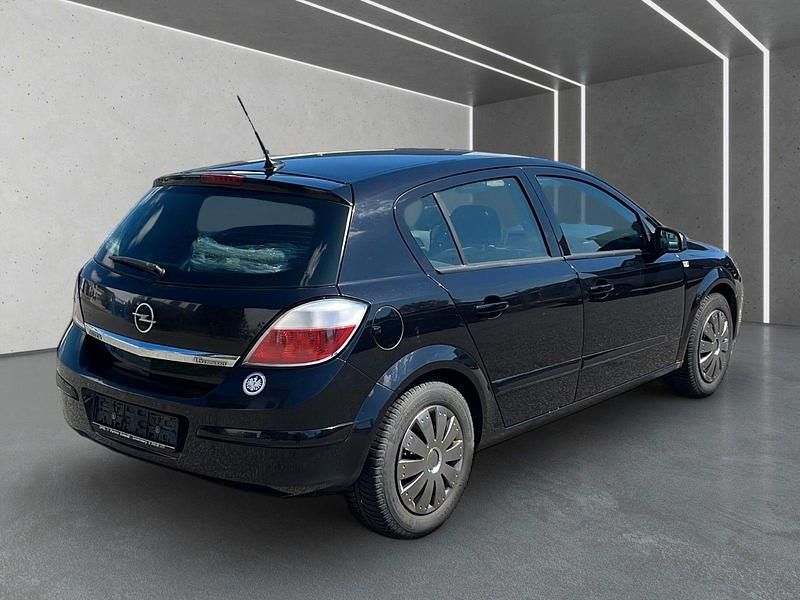 Gebraucht Opel Astra Sport 105 PS (77 kW) 2004 Schwarz Kleinwagen