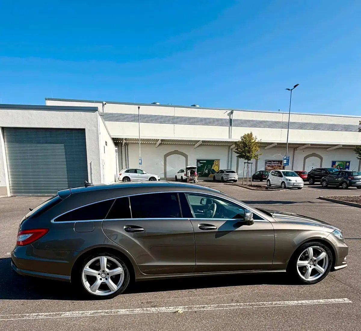 Gebraucht Mercedes CLS250 204 PS (150 kW) 2013 Andere farben Coupé