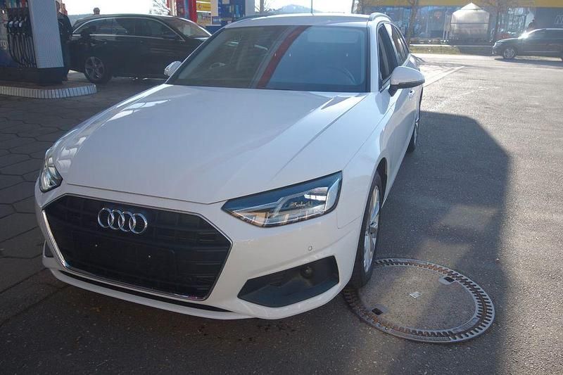 Gebraucht Audi A4 204 PS (150 kW) 2024 Arkonaweiß Kombi