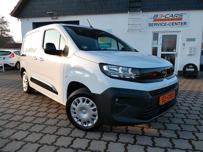 Gebraucht Opel Combo 102 PS (75 kW) 2024 Weiß Van / Kleinbus