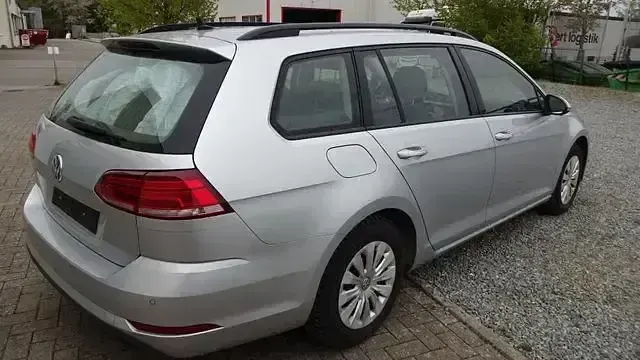 Second-hand VW Golf VII Trendline 116 CP (85 kW) 2020 Argintiu Break
