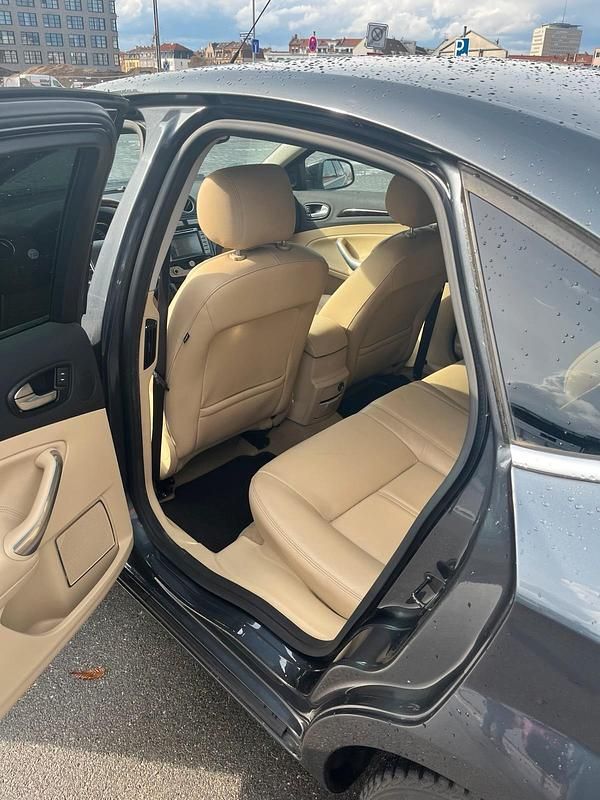 Gebraucht Ford Mondeo Ghia 220 PS (161 kW) 2008 Grau Limousine