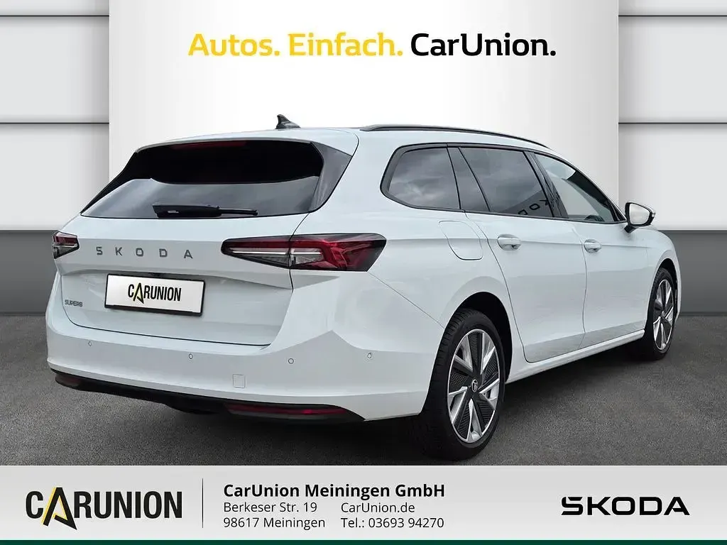 Neu Skoda Superb Selection 150 PS (110 kW) 2026 Weiß Kombi