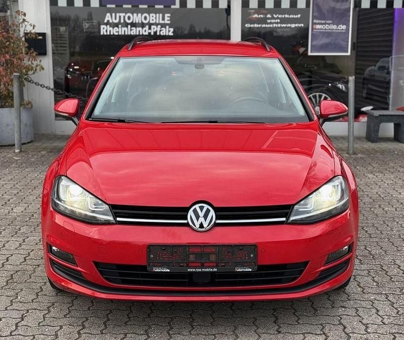 Gebraucht VW Golf VII 110 PS (80 kW) 2016 Rot Limousine