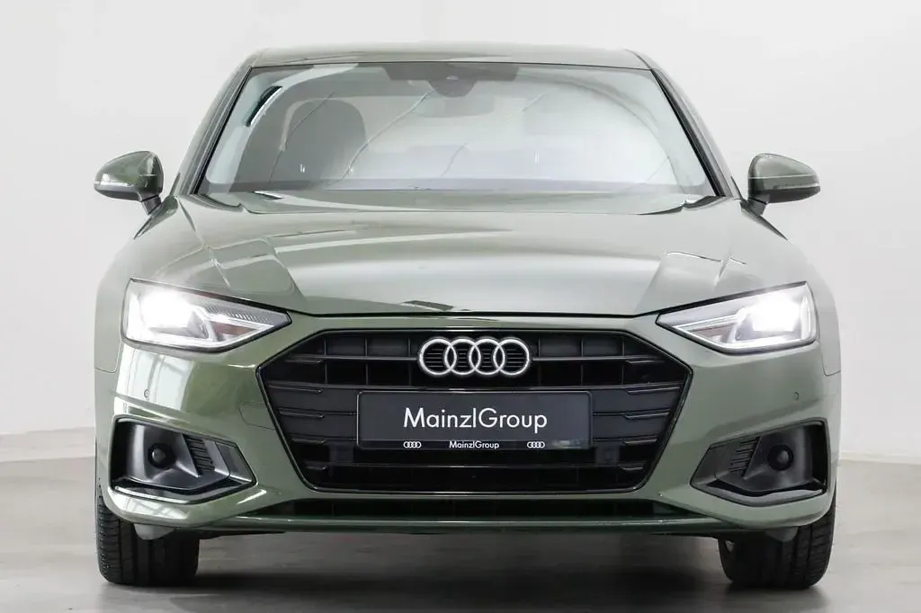 Gebraucht Audi A4 Advanced 136 PS (100 kW) 2022 Distriktgrün metallic Limousine