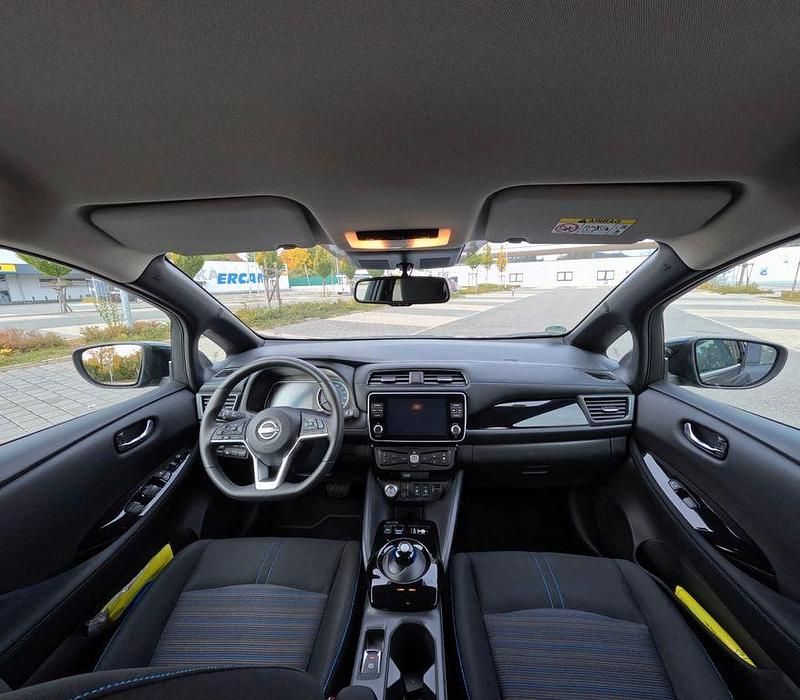 Gebraucht Nissan Leaf N-Connecta 160 kW (218 PS) 2022 Schwarz Kleinwagen