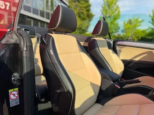 Gebraucht VW Golf Cabriolet Exclusive 160 PS (117 kW) 2013 Schwarz Cabrio
