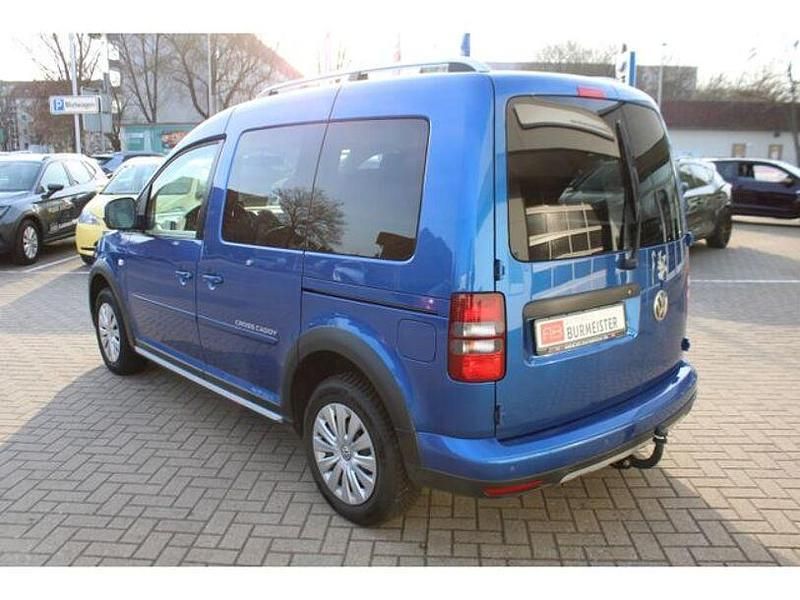 Gebraucht VW Caddy 102 PS (75 kW) 2015 Blau Van / Kleinbus