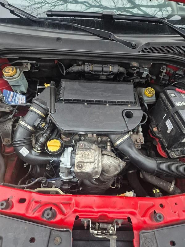 Second-hand Opel Combo 90 CP (66 kW) 2016 Roșu Monovolum