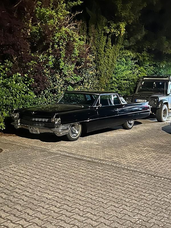 Schwarz Gebraucht 1964 Cadillac Coupé DeVille Coupé | 21.500 € - Bild 1/4