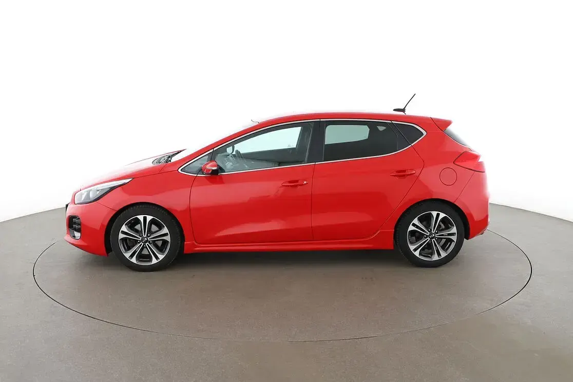 Gebraucht Kia Ceed GT GT-Line 120 PS (88 kW) 2016 Rot Limousine