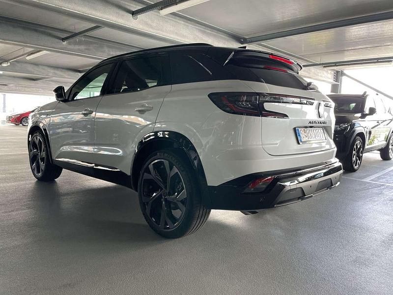 Gebraucht Renault Austral Techno Esprit Alpine 131 PS (96 kW) 2025 Perlmuttweiß mit dach in bla SUV