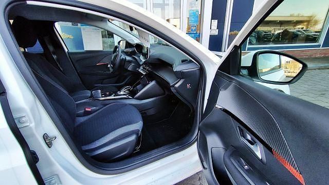 Gebraucht Peugeot e-208 Active 100 kW (136 PS) 2021 Weiß Kleinwagen