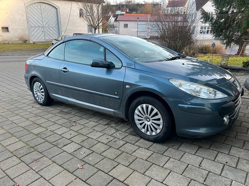 Gebraucht Peugeot 307 CC 109 PS (80 kW) 2008 Cabrio