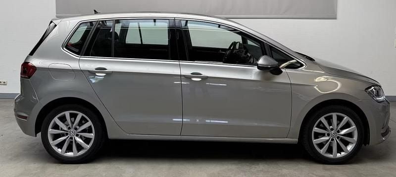 Silber Gebraucht 2020 VW Golf Sportsvan Van / Kleinbus | 15.000 € (Superpreis) - Bild 1/3