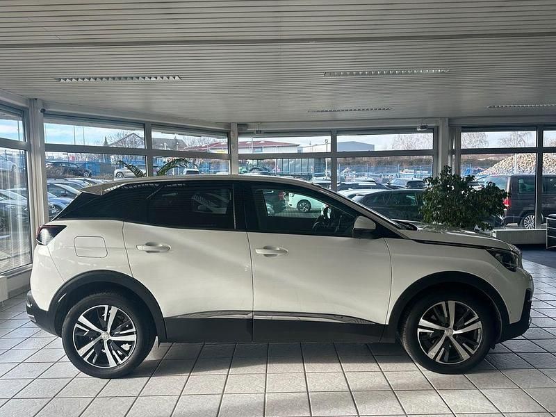 Gebraucht Peugeot 3008 Allure 131 PS (96 kW) 2017 Weiß SUV