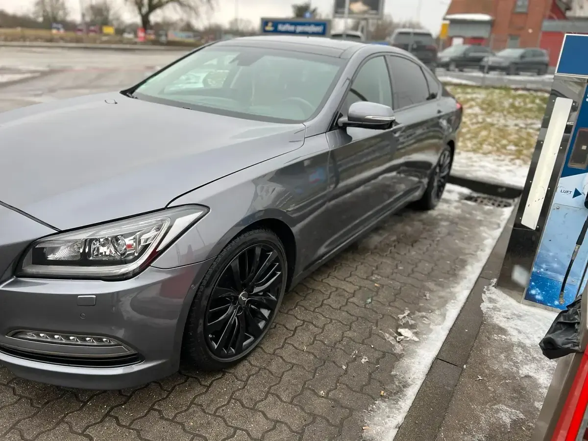 Gebraucht Hyundai Genesis 315 PS (231 kW) 2014 Grau Limousine