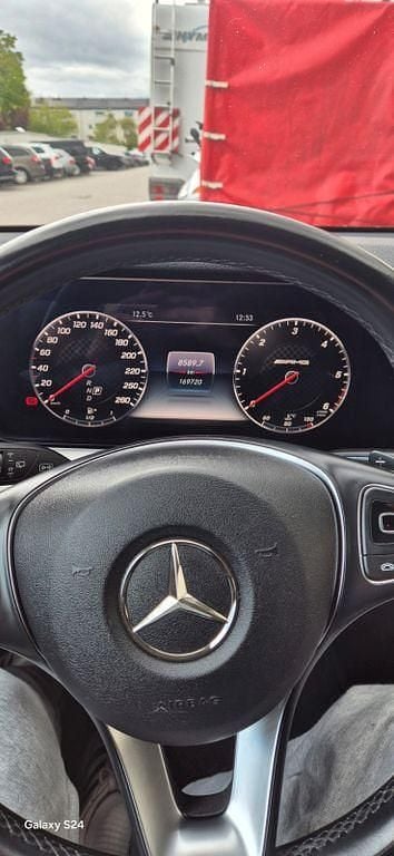 Weiß Gebraucht 2018 Mercedes E220 Limousine | 18.000 € (Superpreis) - Bild 1/4