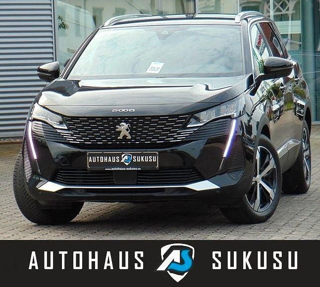 Schwarz Gebraucht 2023 Peugeot 5008 Allure Van / Kleinbus | 26.990 € (Guter Preis) - Bild 1/4