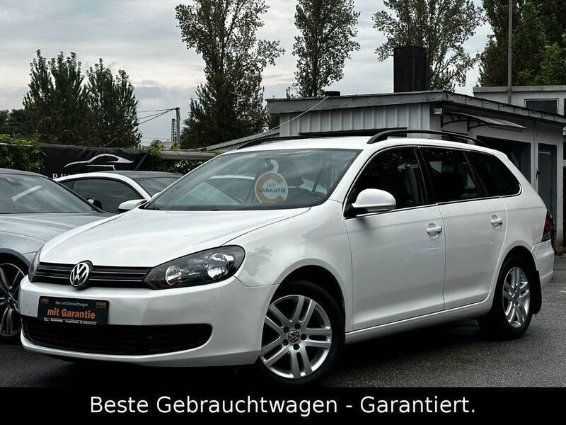 Weiß Gebraucht 2013 VW Golf VII Highline Kombi | 9.900 € (Guter Preis) - Bild 1/4
