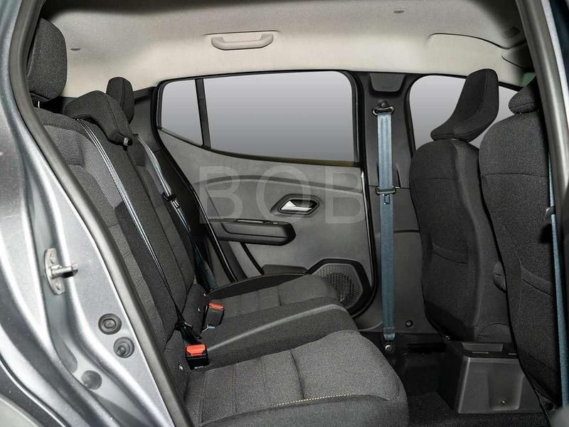 Neu Dacia Sandero Expression 91 PS (66 kW) 2025 Dolomitgrau Limousine