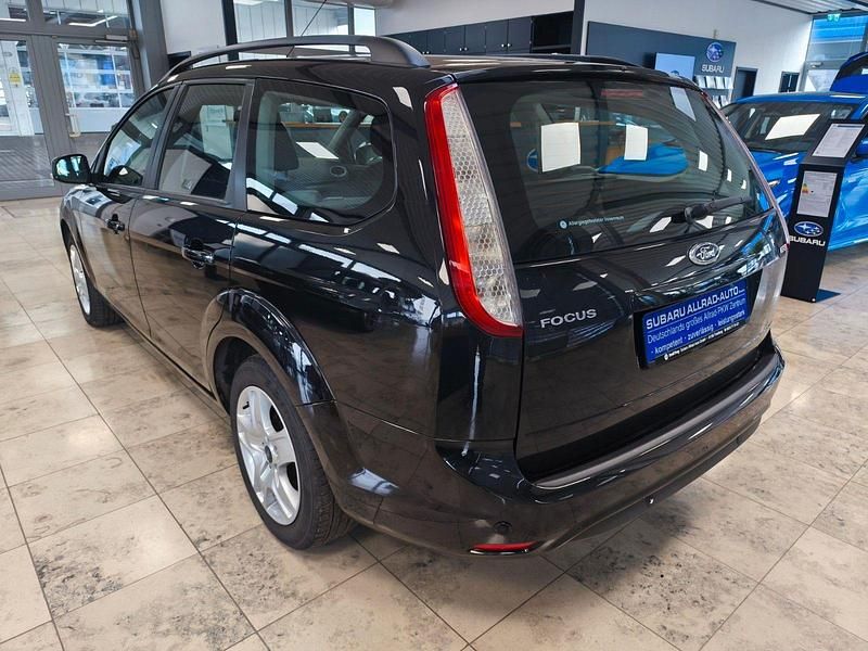 Gebraucht Ford Focus Style 109 PS (80 kW) 2011 Schwarz Kombi